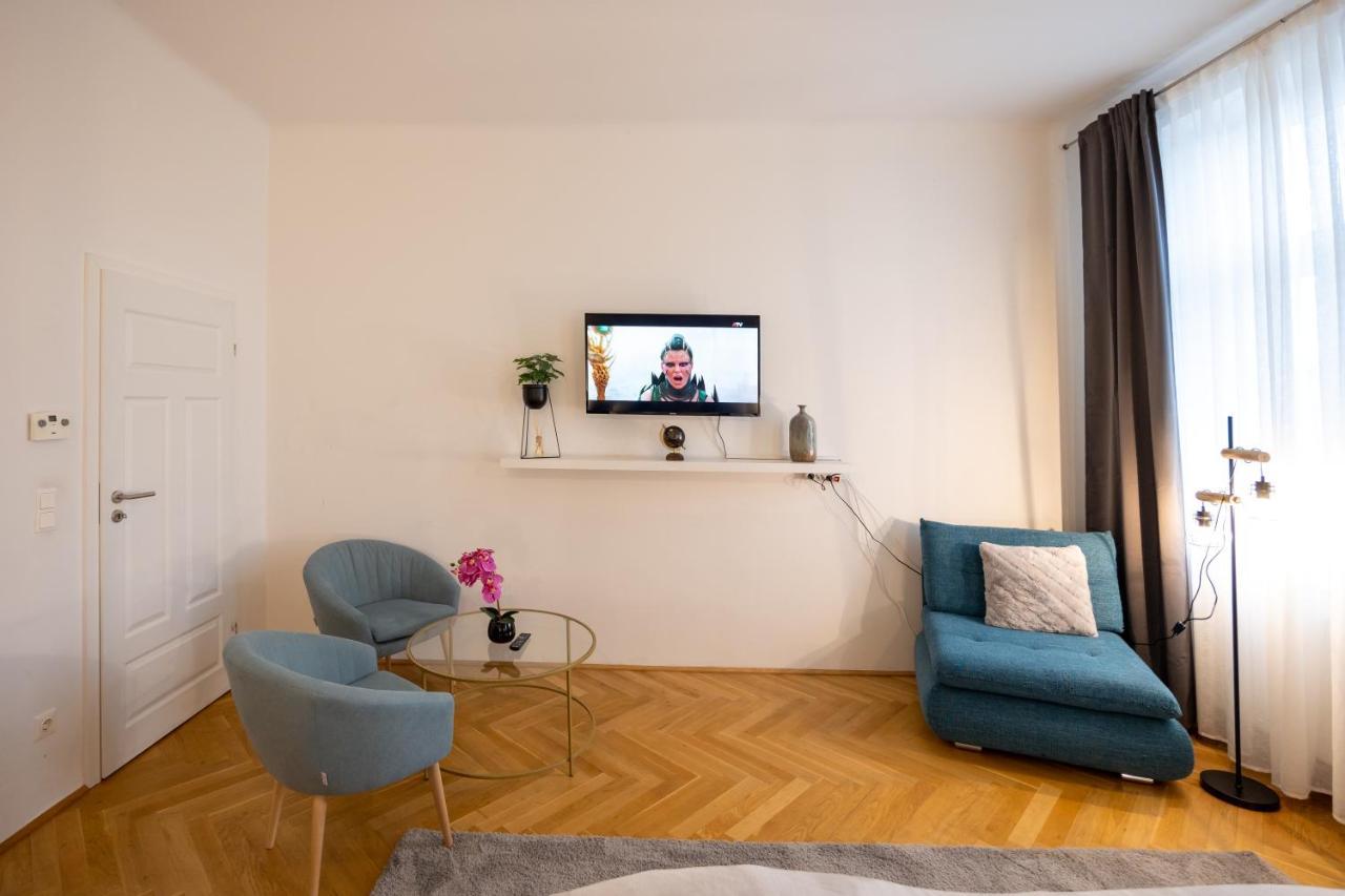 Delightful 1 Bedroom Near Schoenbrunn And Westbahnhof With Big Porch Wien Exteriör bild